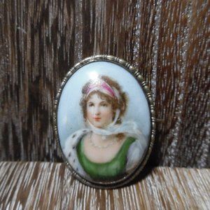 Victorian Handpainted Porcelain Cameo - image 1